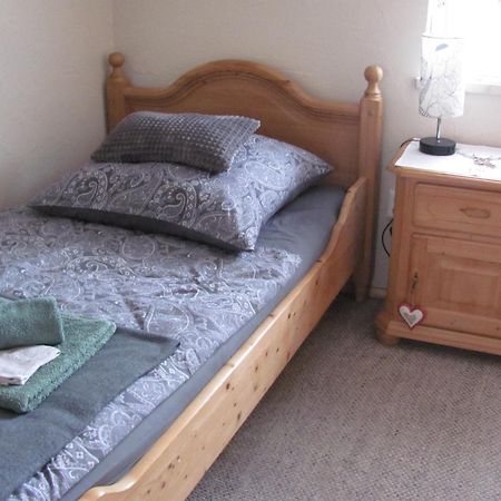 #2 Ruhiges Gemuetliches Ferienzimmer Mit 2 Einzelbetten Gemeinschaftsbad W-Lan Airport Nah Late Night Check In Haus Nr 9,5 Trunkelsberg Εξωτερικό φωτογραφία