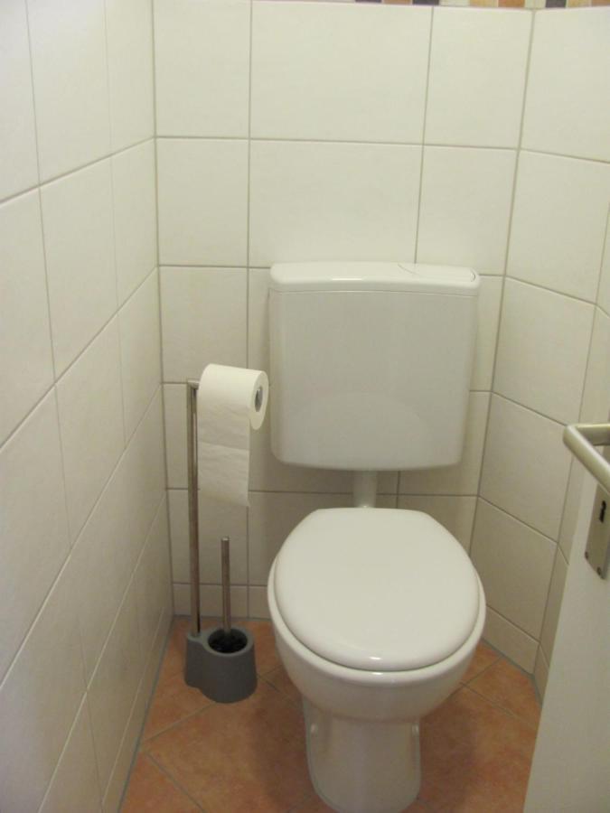 #2 Ruhiges Gemuetliches Ferienzimmer Mit 2 Einzelbetten Gemeinschaftsbad W-Lan Airport Nah Late Night Check In Haus Nr 9,5 Trunkelsberg Εξωτερικό φωτογραφία